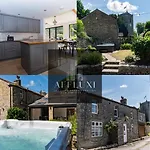 Holiday home Bridge House Hot Tub Retreat - *