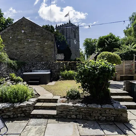 Bridge House Hot Tub Retreat - Holiday home *