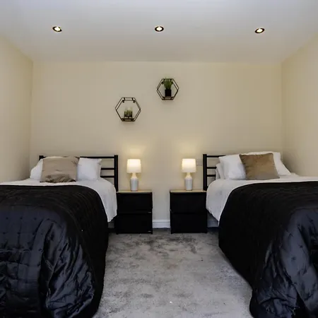 بيت للعطل Bridge House Hot Tub Retreat -